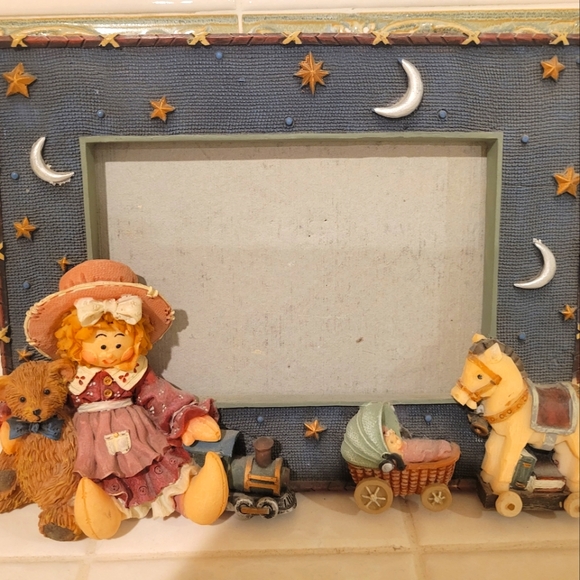 Child/Baby Picture Frame - Picture 1 of 4